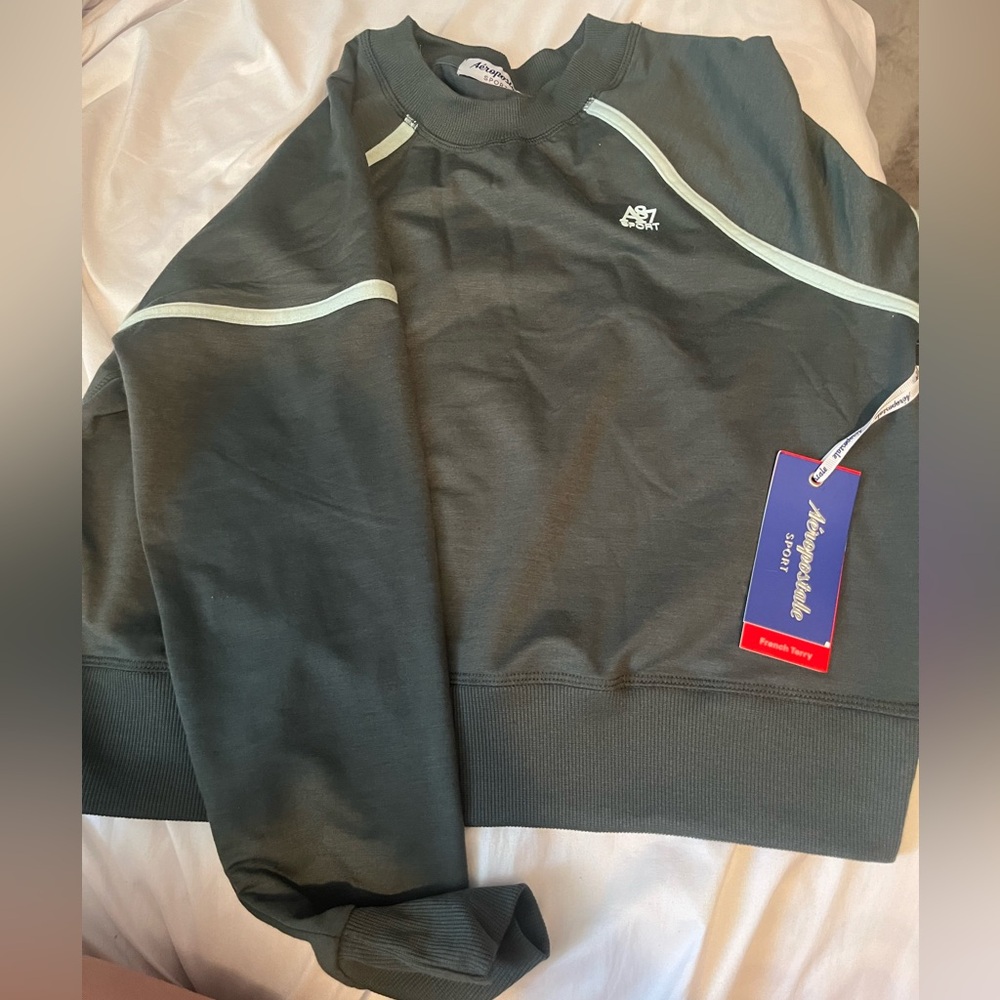 NWT Aèropostale cropped sweatshirt, dark green, size S